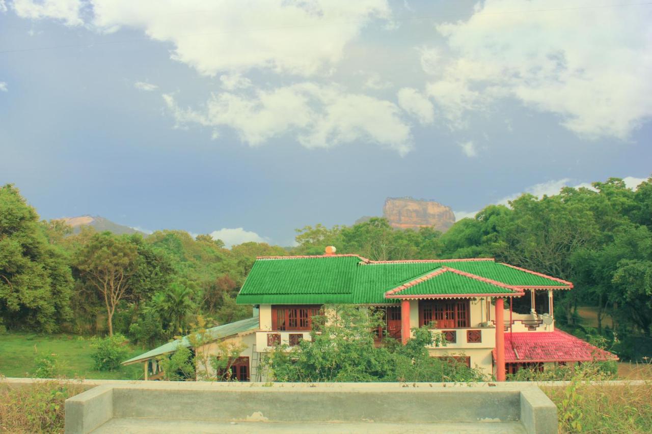 Sinhagiri Villa Сигирия Екстериор снимка